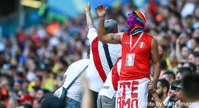 マスクを被った熱狂的なペルーサポーター【ベネズエラvsペルー：GS第1節】
