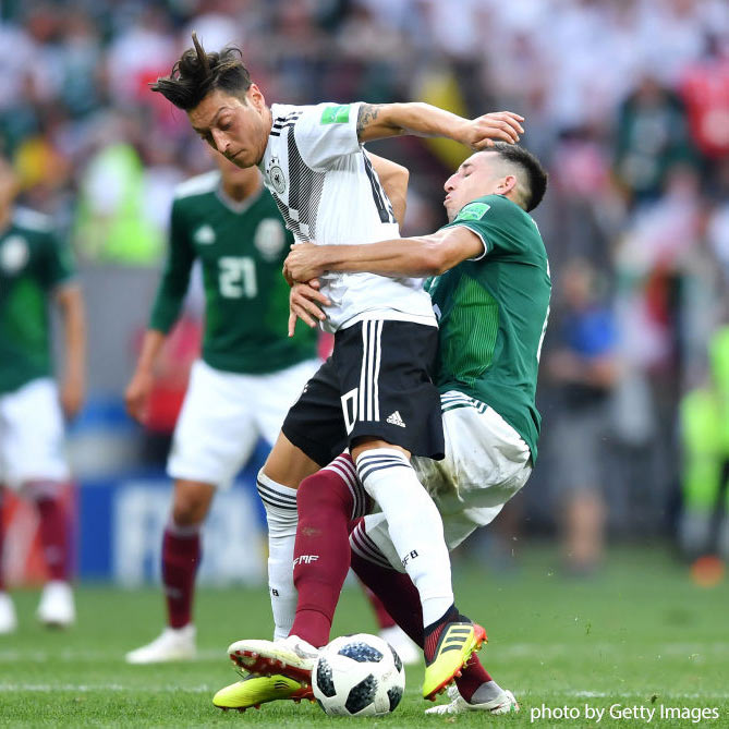 司令塔のエジルは自由に仕事をさせてもらえず ドイツvsメキシコ Gs第1節 写真 18ロシアw杯 サッカー Dメニュースポーツ