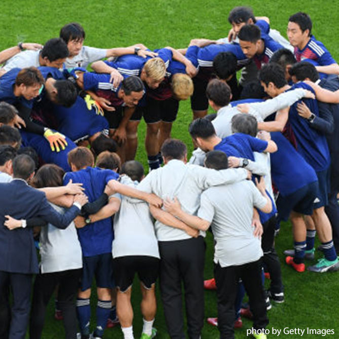 円陣を組む日本 日本vsセネガル Gs第2節 写真 18ロシアw杯 サッカー Dメニュースポーツ