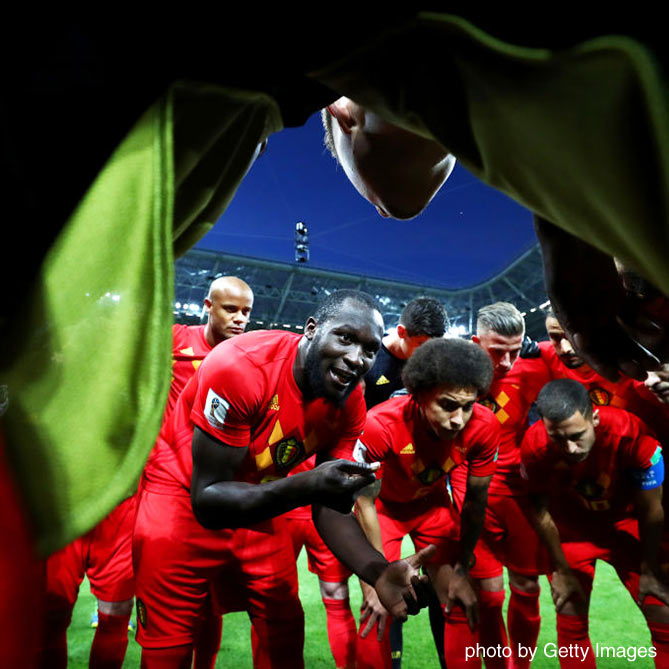 試合前に円陣を組むベルギー代表 ブラジルvsベルギー 準々決勝 写真 18ロシアw杯 サッカー Dメニュースポーツ